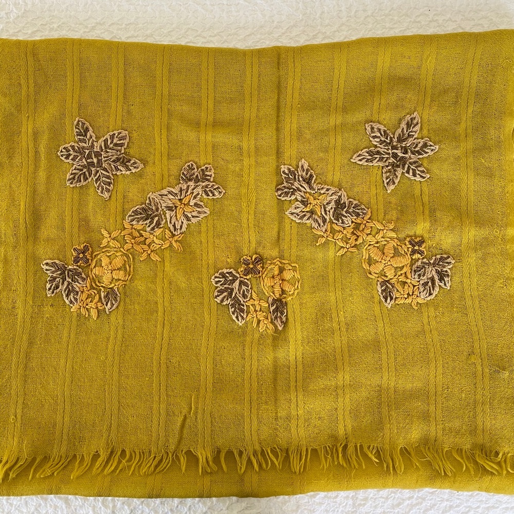 Armand Basi Embroidered Scarf